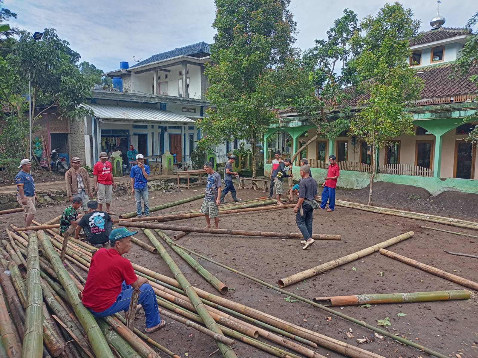 Wakaf Pelebaran Tempat Ibadah & Pemindahan Jalan Masjid Al-Barokah